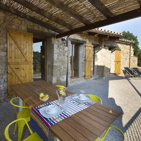 Casa rural Masoveria De Lladó *